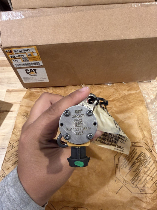 CAT 20R-9079 DIESEL INJECTOR (NEW FACTORY SEALED) - GENUINE OEM