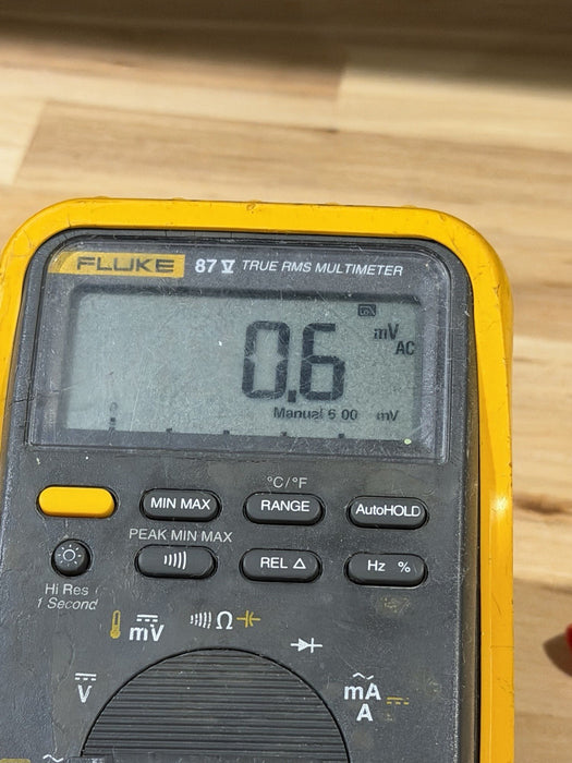 FLUKE 87V TRUE RMS MULTIMETER W/ LEADS - TESTED (SHIPS FAST)