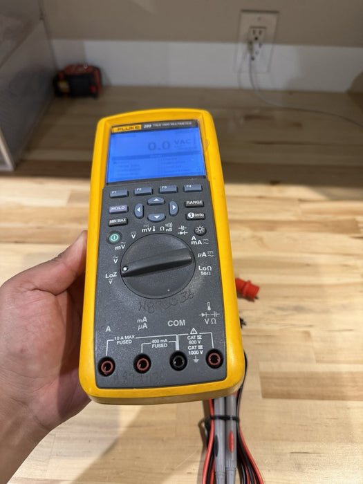FLUKE 289 TRUE RMS ELECTRONIC LOGGING DIGITAL MULTIMETER W/ LEADS & CLIPS #9