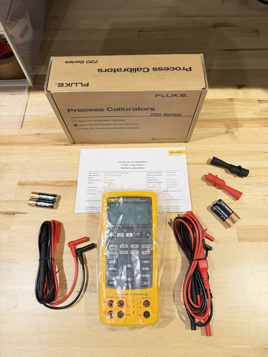 FLUKE 725 MULTIFUNCTION PROCESS CALIBRATOR NEW