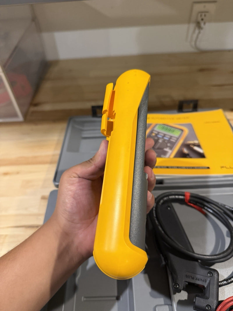 FLUKE 88 AUTOMOTIVE METER SCREEN IS DIM FOR PARTS
