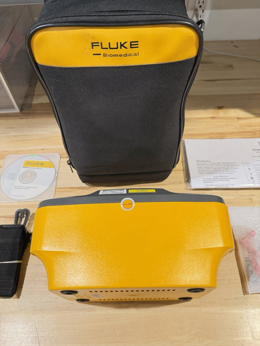 FLUKE 7010 BIOMEDICAL SELECTABLE LOADS W/ LEADS (TESTED) EXCELLENT CONDITION