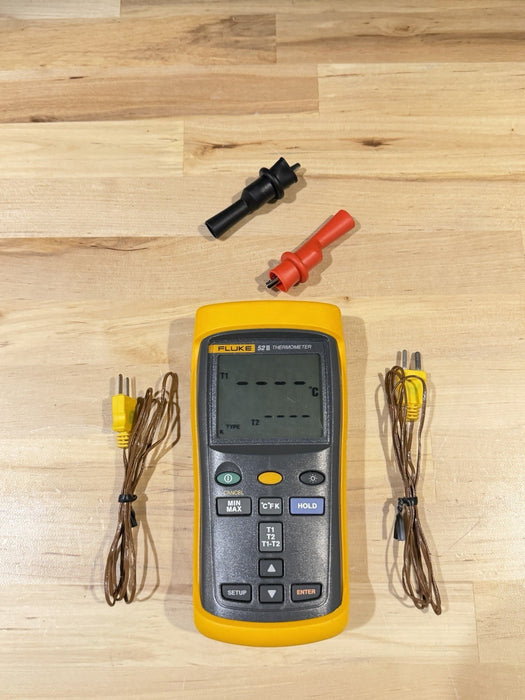FLUKE 52 II THERMOMETER W / PROBE - SHIPS FAST