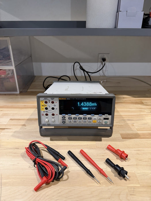 FLUKE 8846A 6 1/2 PRECISION DIGITAL MULTIMETER (TESTED) W / LEADS & CLIPS