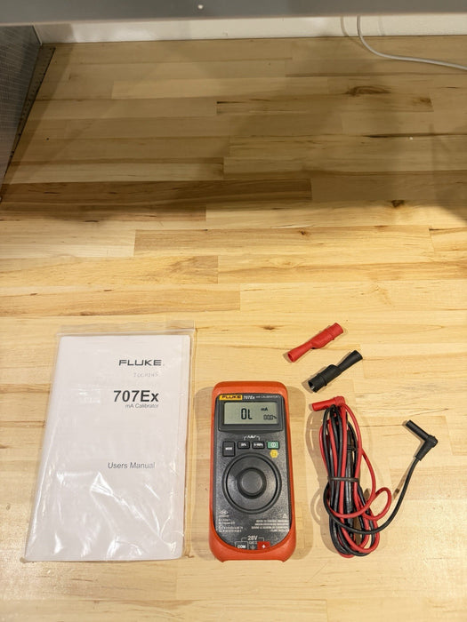 FLUKE 707EX MA CALIBRATOR WITH LEADS & MANUAL TESTED