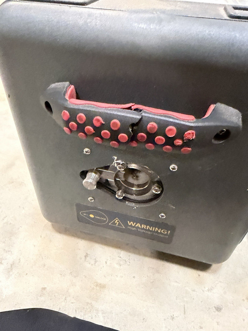 MEGGER DELTA 4010 INSULATION DIAGNOSTIC SYSTEM WITH CABLES & BAG