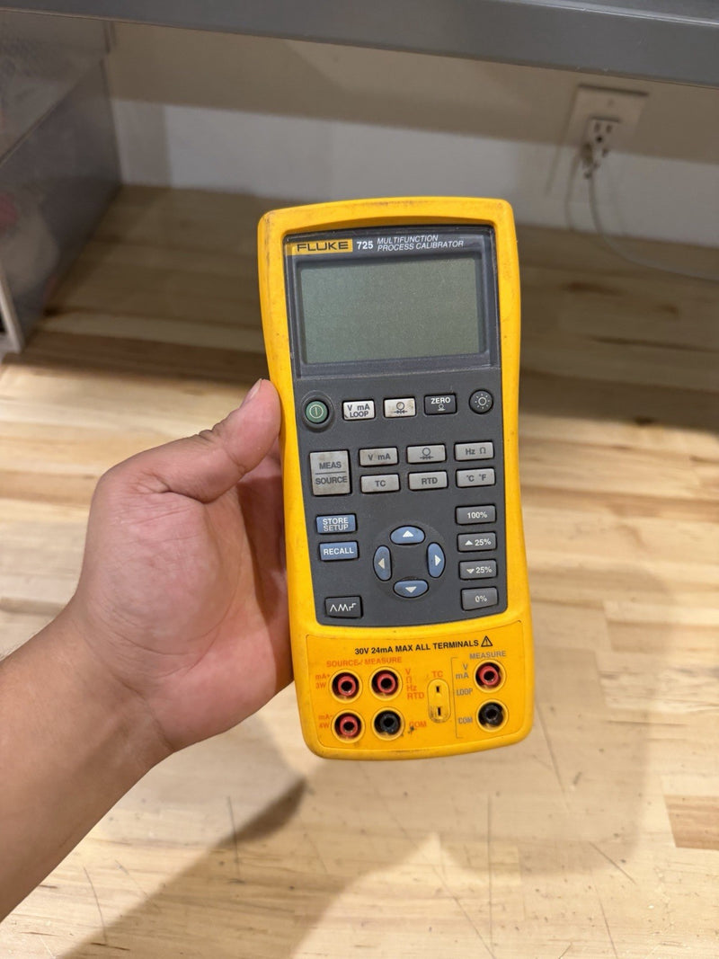 FLUKE 725 MULTIFUNCTION PROCESS CALIBRATOR (PARTS ONLY) FOR PARTS