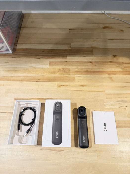 FLIR ONE EDGE PRO THERMAL IMAGING CAMERA 11002-0201 (NEW FACTORY SEALED)