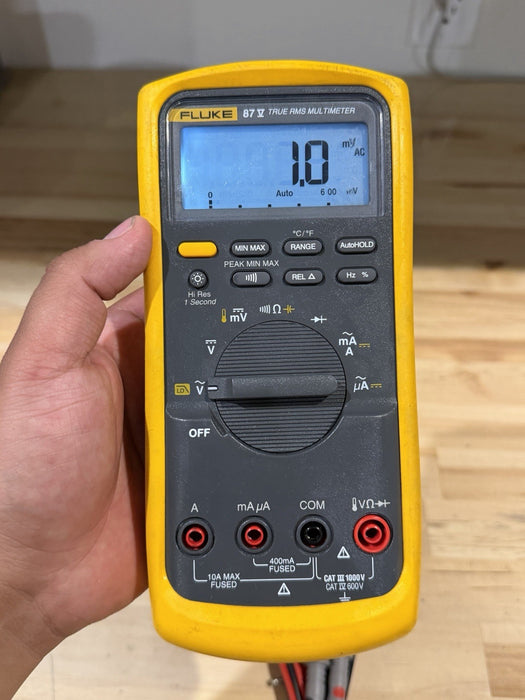 FLUKE 87V TRUE RMS MULTIMETER W/ LEADS (TESTED) SHIPS FAST