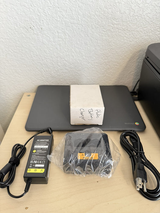 FLUKE BC7217 BATTERY CHARGER FOR BP72XX FLUKE 744, 743B, 741B, 702, 701
