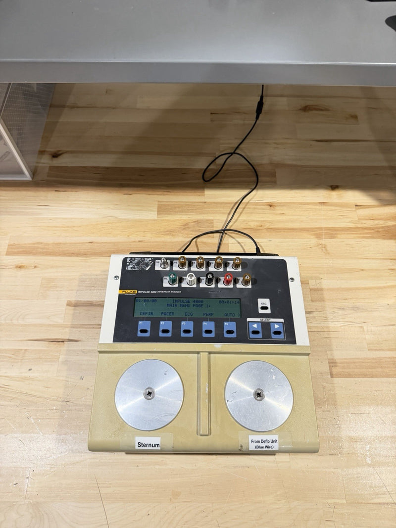 FLUKE IMPULSE 4000 DEFIB/PACER ANALYZER W/ CHARGER (TESTED) SHIPS FAST