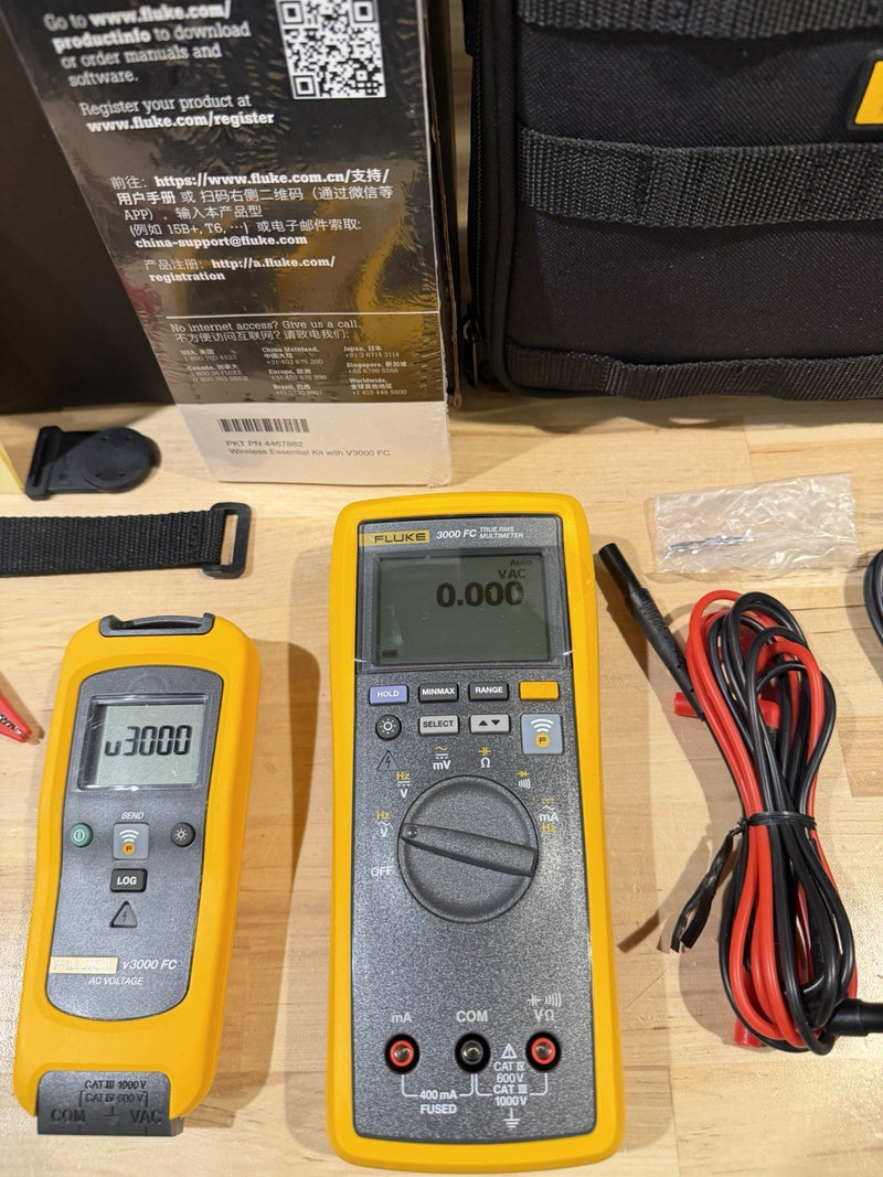 FLUKE 3000 FC TRUE RMS MULTIMETER & FLUKE A3000 FC CURRENT CLAMP KIT