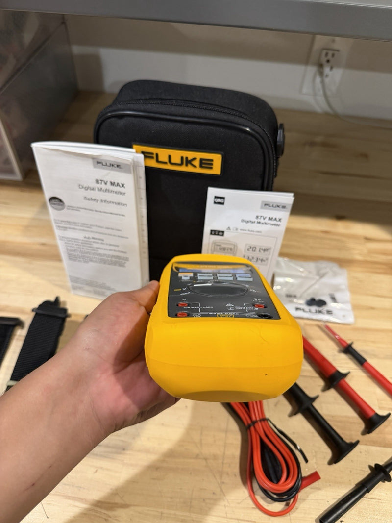 FLUKE 87V MAX TRUE RMS MULTIMETER KIT (FREE SHIPPING) NEW