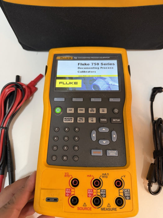 FLUKE 753 DOCUMENTING PROCESS CALIBRATOR WITH ACCESSORIES TESTED