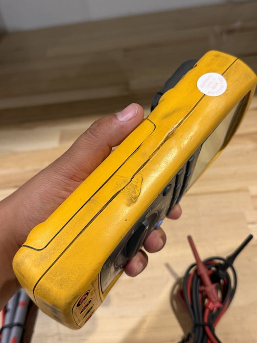 FLUKE 789 PROCESS METER (PARTS ONLY) FOR PARTS