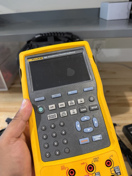 FLUKE 753 DOCUMENTING PROCESS CALIBRATOR WITH ACCESSORIES CALIBRATED 2025