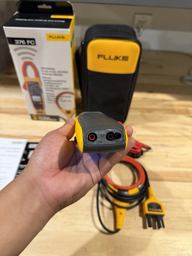 FLUKE 376FC WIRELESS TRUE RMS AC/DC CLAMP METER W/LEADS - SHIPS FAST NEW