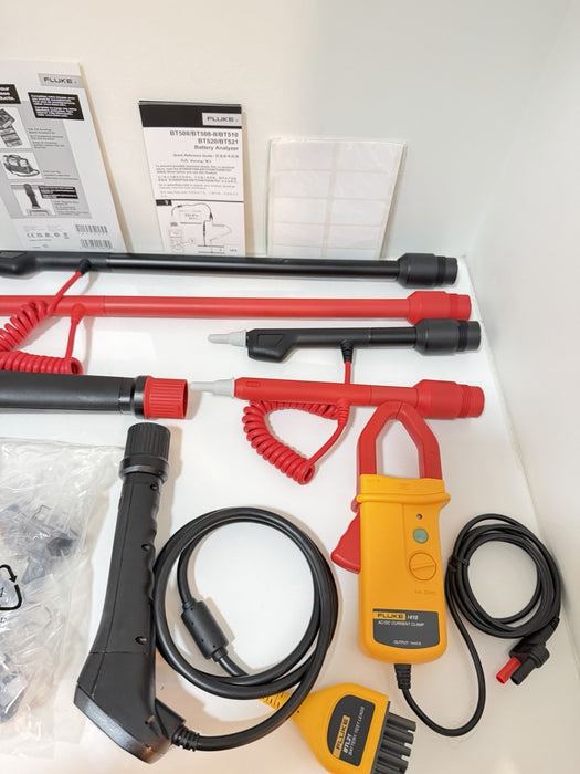 FLUKE BT521 BATTERY ANALYZER KIT W/ACCESSORIES (NEW FACTORY SEALED)CAL 2025/2026