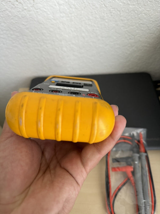 FLUKE 87 TRUE RMS MULTIMETER WITH LEADS