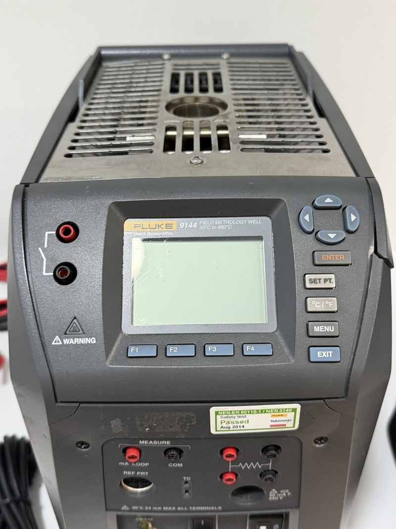FLUKE 9144 FIELD METROLOGY WELL 50°C TO 660°C TEMPERATURE CALIBRATOR & LEADS
