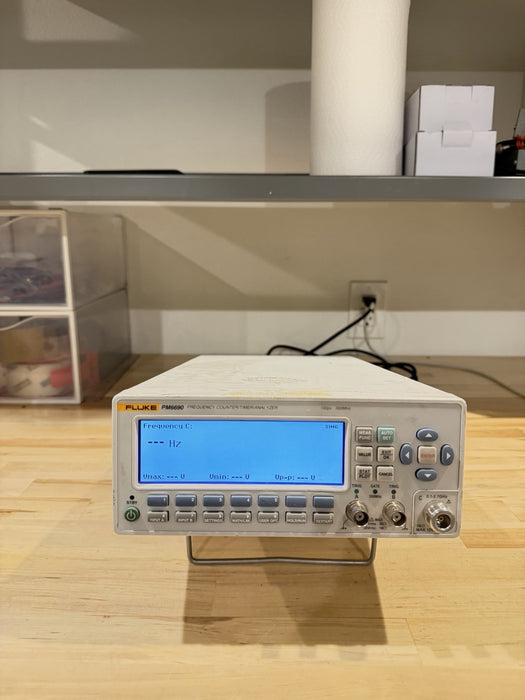 FLUKE PM6690 FREQUENCY COUNTER TIMER ANALYZER TESTED