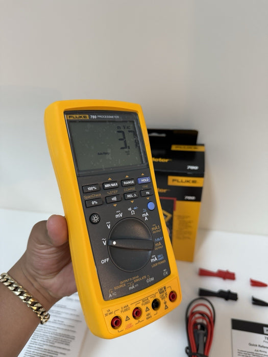FLUKE 789 PROCESSMETER (NEW FACTORY SEALED) MFD-2025 CALIBRATED 2025 /SHIPS FAST