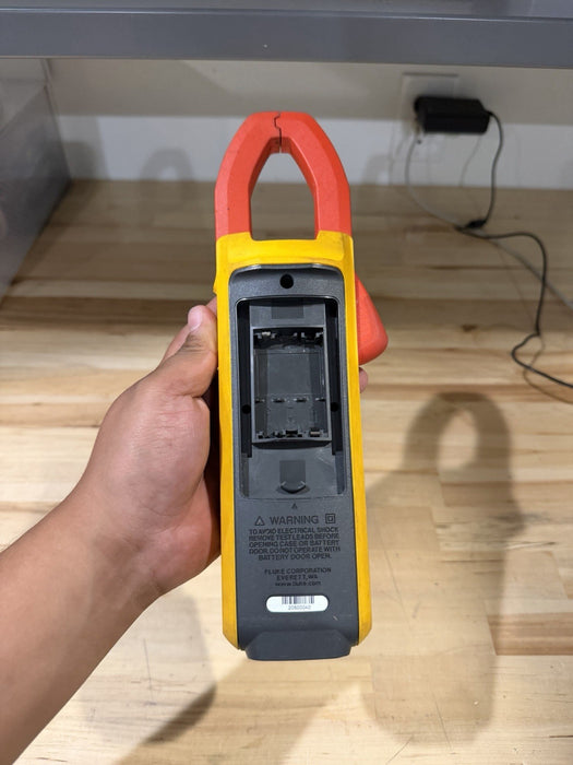 FLUKE 381 FC TRUE RMS CLAMP METER FOR PARTS