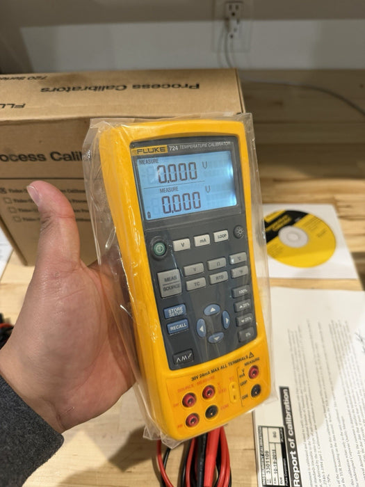 FLUKE 724 TEMPERATURE CALIBRATOR METER / NEW SEALED - FREE SHIPPING (TESTED) NEW