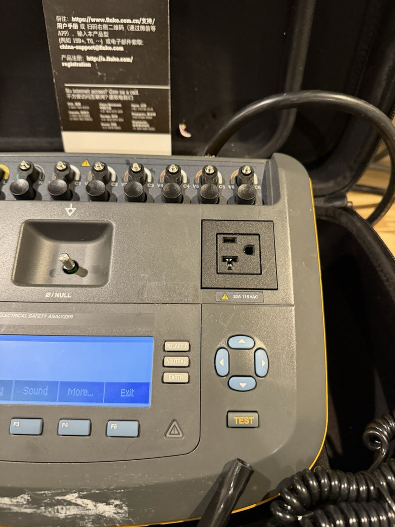 FLUKE ESA620 BIOMEDICAL ELECTRICAL SAFETY ANALYZER WITH CASE & CHARGER