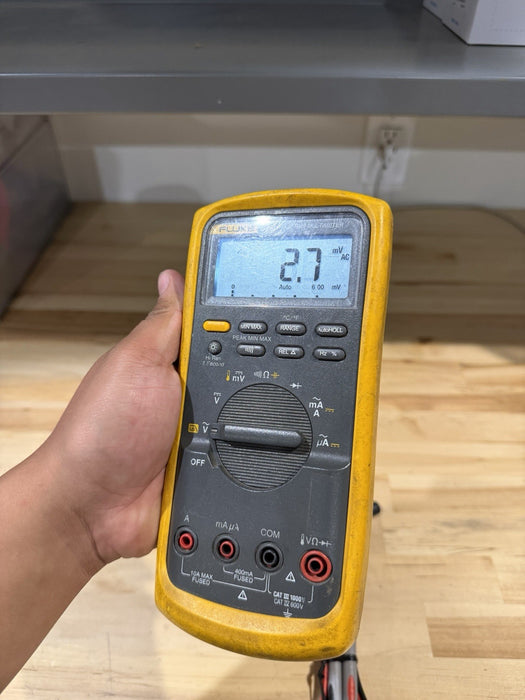FLUKE 87V TRUE RMS MULTIMETER W/ LEADS (TESTED) SHIPS FAST