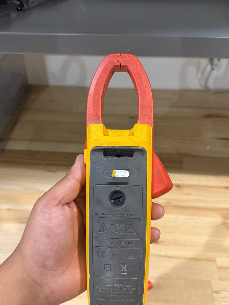FLUKE 374 FC TRMS CLAMP METER WITH LEADS & CLIPS TESTED