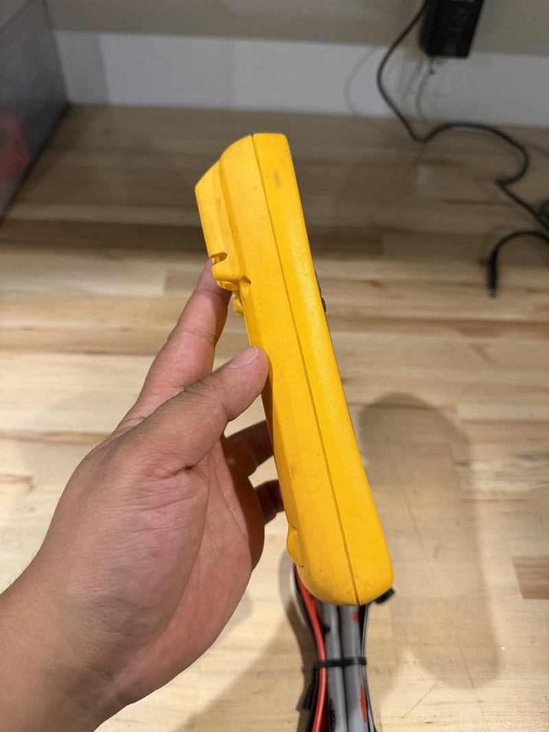 FLUKE 179 MULTIMETER WITH LEADS & CLIPS