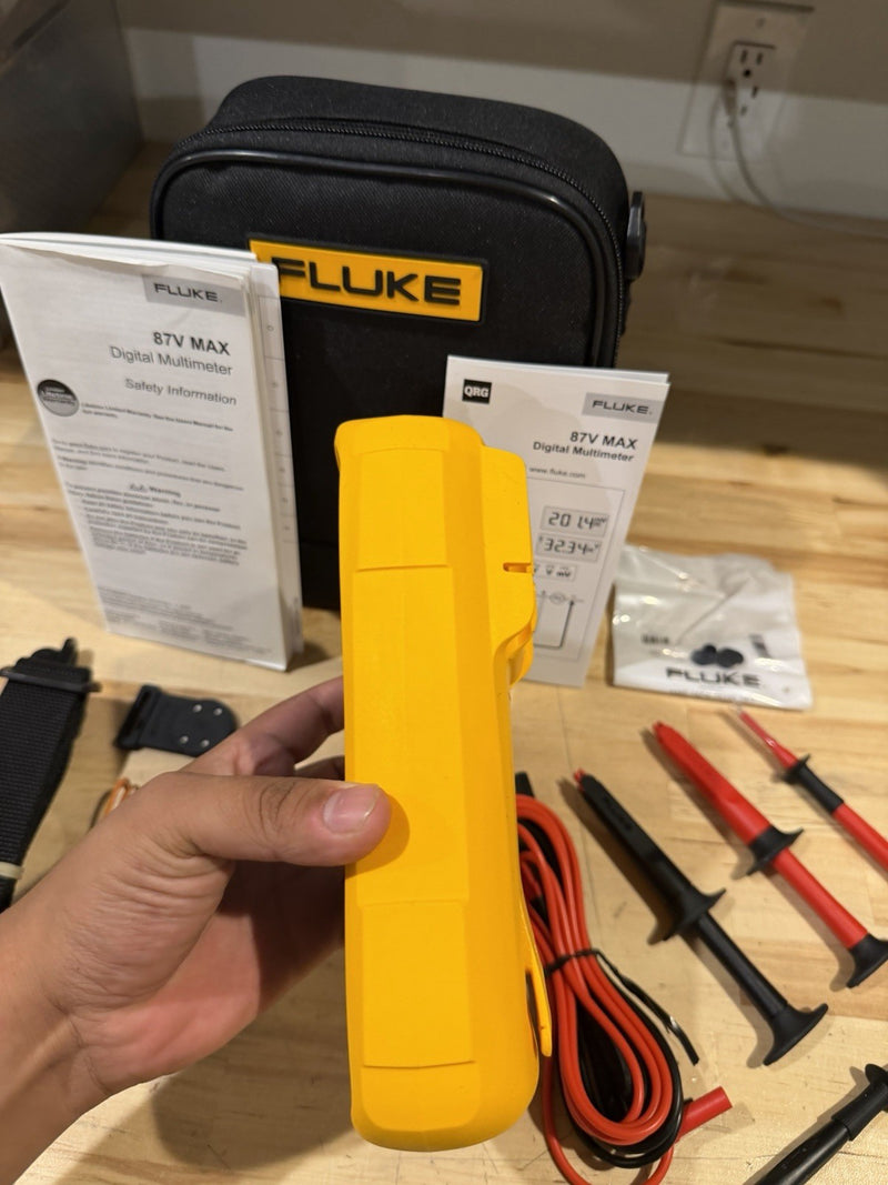 FLUKE 87V MAX TRUE RMS MULTIMETER KIT (FREE SHIPPING) NEW