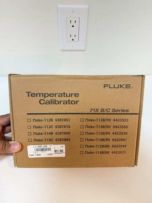 FLUKE 712B RTD CALIBRATOR MFD 2025 CALIBRATED 2025