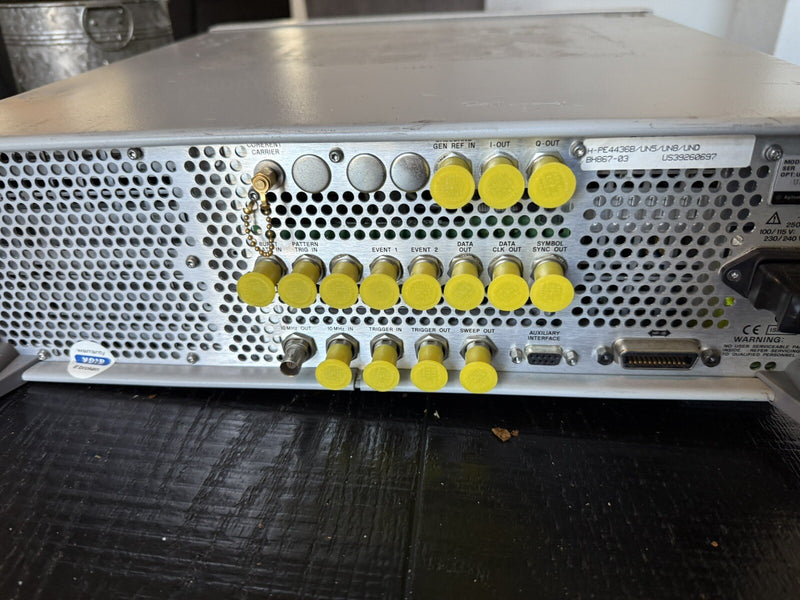 AGILENT E4436B SIGNAL GENERATOR 250 KHZ - 3.0 GHZ