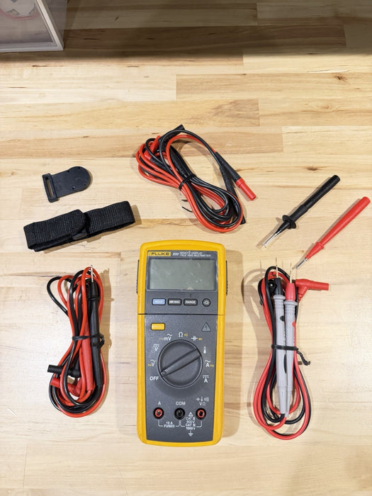 FLUKE 233 REMOTE DISPLAY AUTOMOTIVE DIGITAL  MULTIMETER (TESTED) FREE SHIPPING