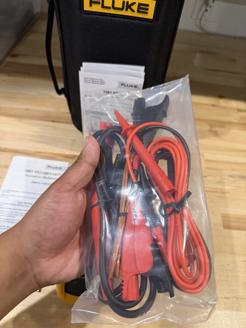 FLUKE 1587 FC 2 IN 1 HANDHELD DIGITAL INSULATION MULTIMETER