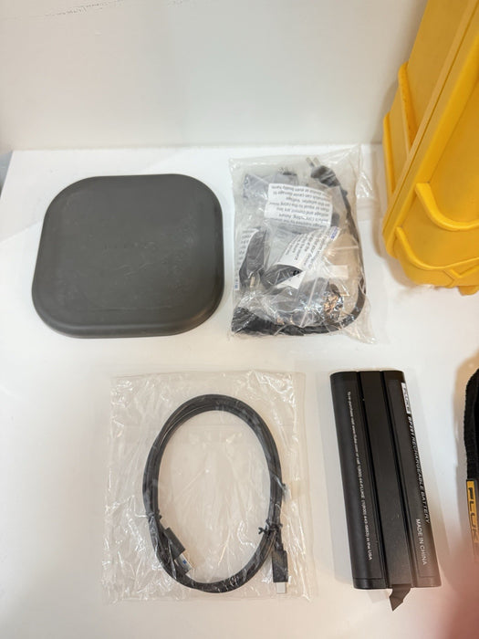 FLUKE II910 ACOUSTIC IMAGER WITH ACCESSORIES