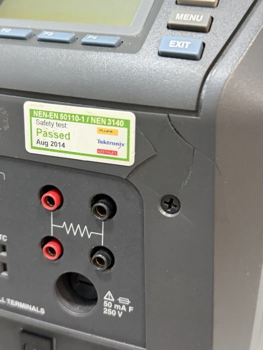FLUKE 9144 FIELD METROLOGY WELL 50°C TO 660°C TEMPERATURE CALIBRATOR & LEADS