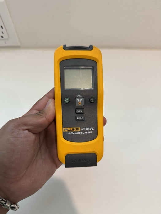 FLUKE A3004 FC 4-20MA DC CURRENT FOR PARTS