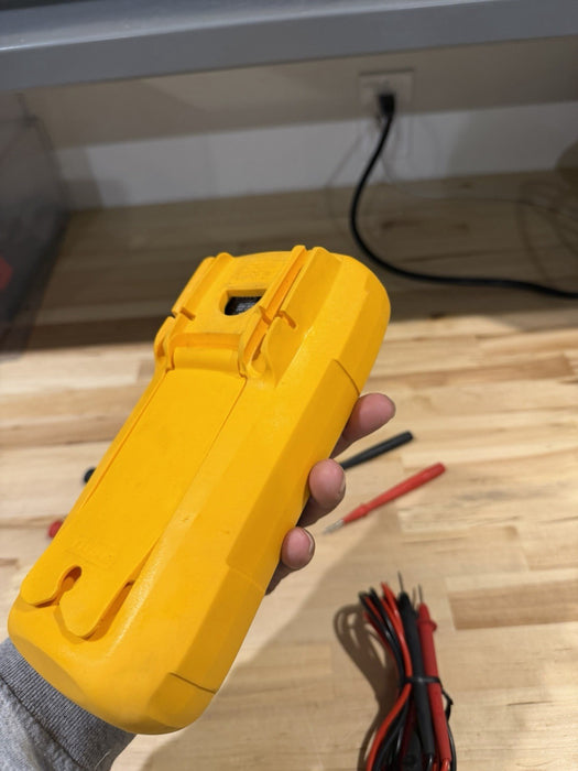 FLUKE 28 II TRUE RMS MULTIMETER WITH LEADS & CLIPS TESTED