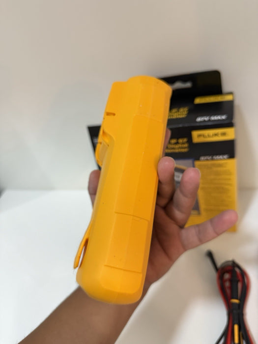 FLUKE 87V MAX TRUE RMS MULTIMETER WITH LEADS & CLIPS NEW SEALED
