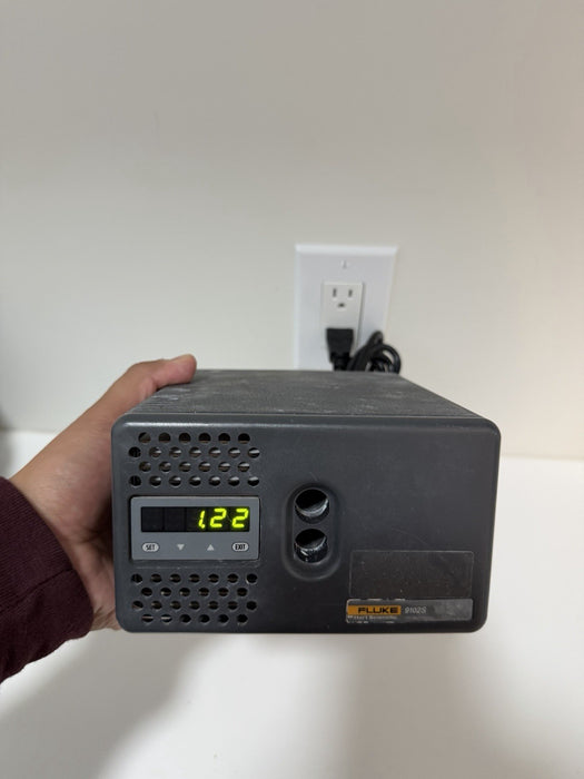 FLUKE 9102S DRY-WELL CALIBRATOR FOR PARTS