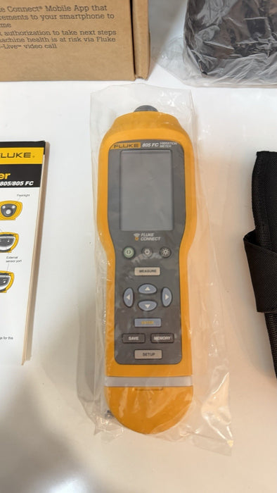 FLUKE 805 FC VIBRATION METER W / ACCESSORIES (NEW FACTORY SEALED) SHIPS FAST