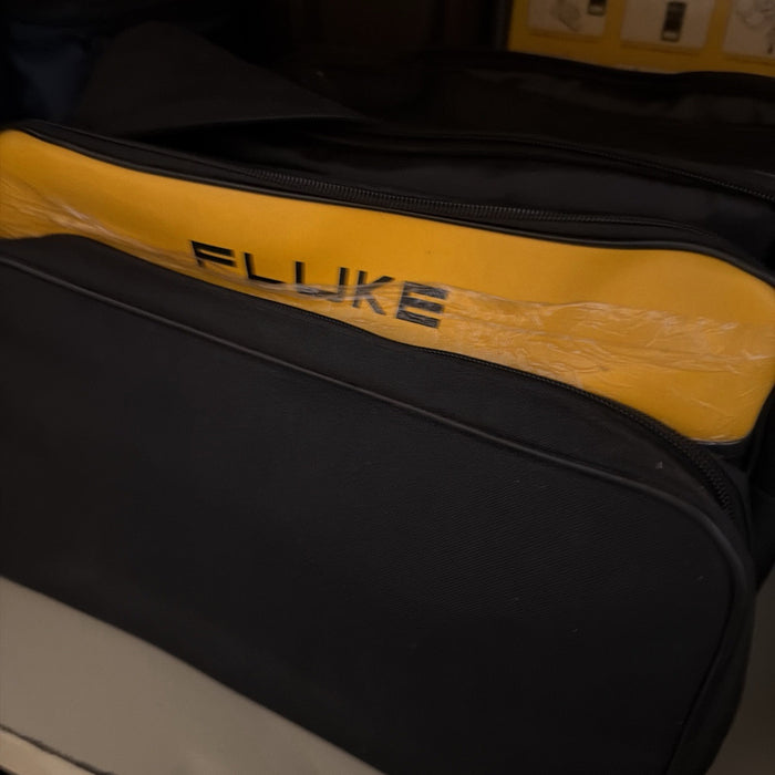 FLUKE VT650 GAS FLOW ANALYZER WITH BAG & CHARGER