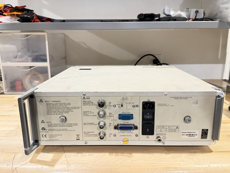 FLUKE 9640A RF REFERENCE SOURCE (PARTS ONLY) F DOESN’T TURN ON- SHIPS FAST