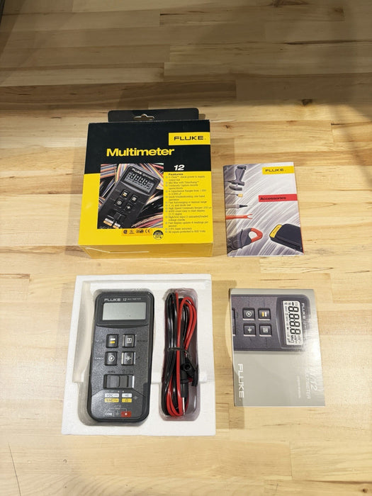 FLUKE 12 DIGITAL MULTIMETER (NEW FACTORY SEALED) SHIPS FAST (RARE)