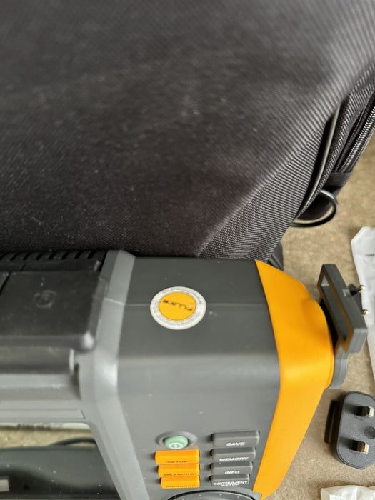 FLUKE 810 VIBRATION TESTER & TACHOMETER/FREE SHIPPING / SHIPS FAST