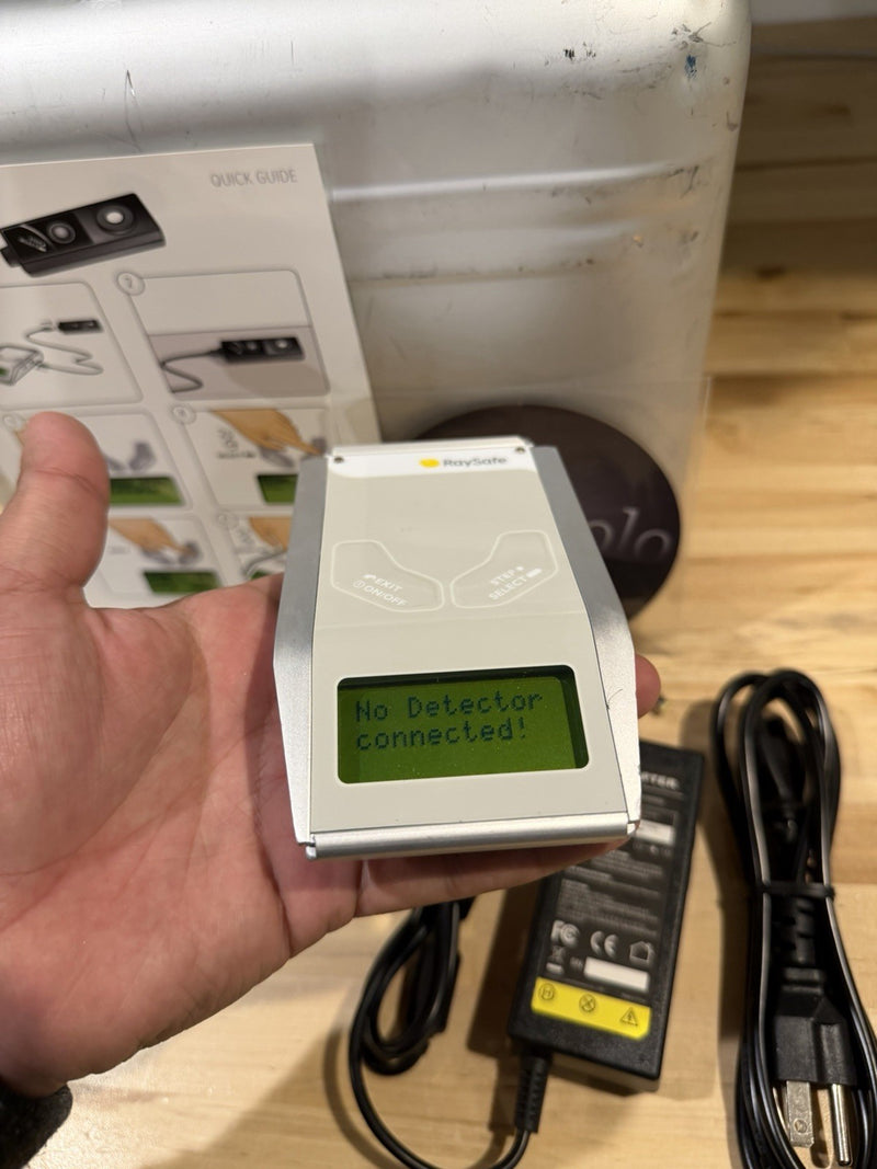 UNFORS RAYSAFE 8221011-A SOLO BASE UNIT WITH PROBE SENSOR & ACCESSORIES