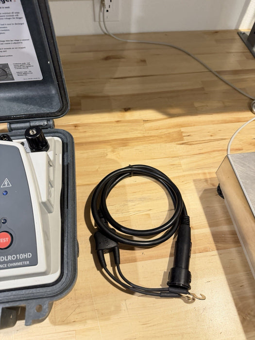 MEGGER DLRO10HD DIGITAL LOW RESISTANCE OHMETER W/ PROBES & CHARGER (TESTED)